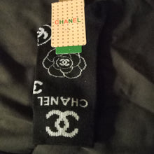 Load image into Gallery viewer, V &amp; CC socks