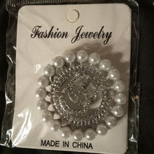 Cargar imagen en el visor de la galería, Designer Brooches
