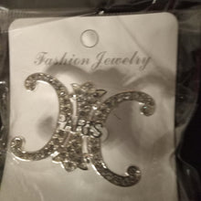 Cargar imagen en el visor de la galería, Designer Brooches