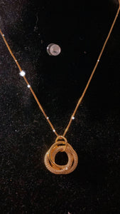 Pretzel diamond cut necklace