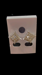 18k diamond studs