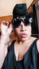 Load image into Gallery viewer, Stylish Oversized Sunglasses