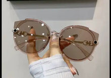 Load image into Gallery viewer, Vintage Frameless UV shades